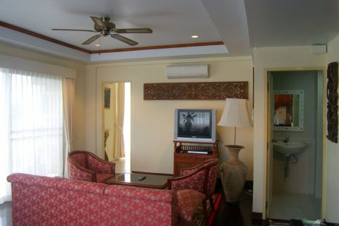 Condominio de 1 dormitorio en Jomtien Beach, Pattaya, Tailandia № 242586 - foto 4
