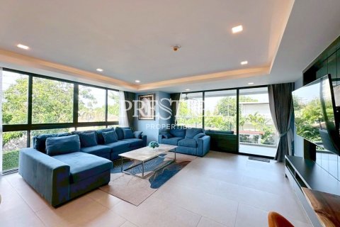 Condo in Pattaya, Thailand, 3 bedrooms № 250209