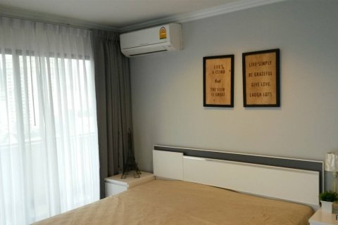 Condominio de 3 dormitorios en Bangkok, Tailandia № 242397 - foto 9