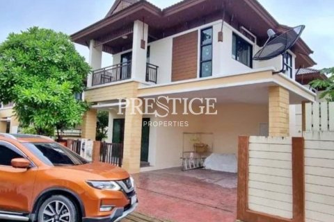 House in Pattaya, Thailand 3 bedrooms № 250587