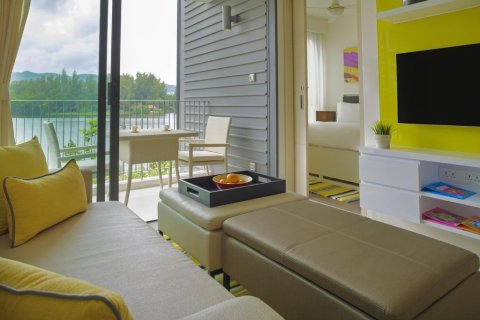 Condominio de 1 dormitorio en Bang Tao, Tailandia № 241973