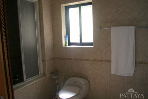 Casa de 2 dormitorios en Jomtien Beach, Pattaya, Tailandia № 243071 - foto 11