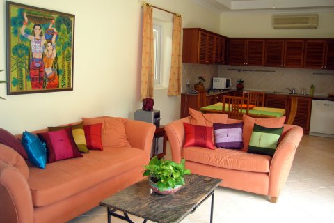 Casa de 2 dormitorios en Jomtien Beach, Pattaya, Tailandia № 243071 - foto 5