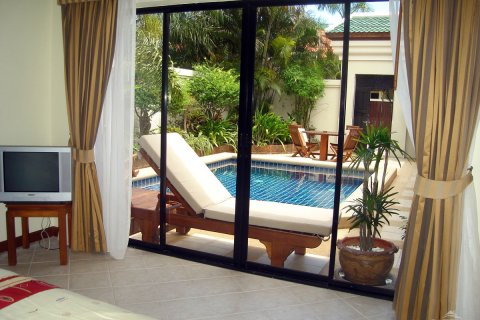 Casa de 2 dormitorios en Jomtien Beach, Pattaya, Tailandia № 243071 - foto 19