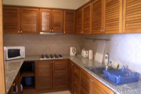 Casa de 2 dormitorios en Jomtien Beach, Pattaya, Tailandia № 243071 - foto 8