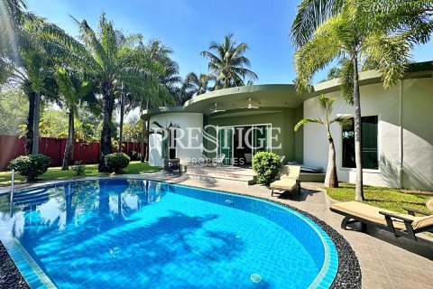 Casa de 2 dormitorios en Pattaya, Tailandia № 250572