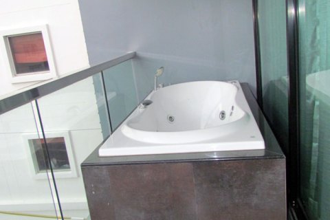 Condo in Pattaya, Thailand, 2 bedrooms  № 242316 - photo 5