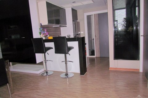 Condo in Pattaya, Thailand, 2 bedrooms  № 242316 - photo 8