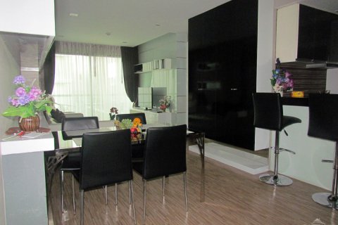 Condo in Pattaya, Thailand, 2 bedrooms  № 242316 - photo 2