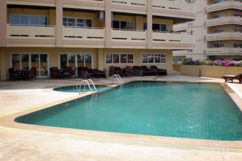 Condo sur Jomtien Beach, Pattaya, Thaïlande, 1 chambre  № 242138 - photo 6