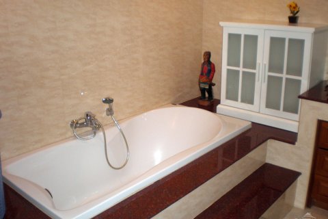 Condo sur Jomtien Beach, Pattaya, Thaïlande, 1 chambre  № 242138 - photo 3