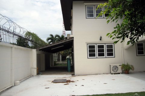 บ้านในพัทยา, ประเทศไทย 4 ห้องนอน № 243258 - รูปถ่าย 28