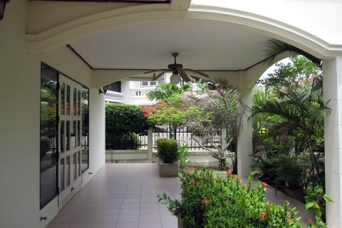 บ้านในพัทยา, ประเทศไทย 4 ห้องนอน № 243258 - รูปถ่าย 27