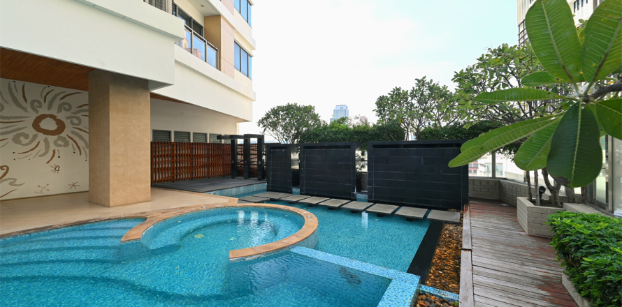Condominio de 3 dormitorios en Bangkok, Tailandia № 189949