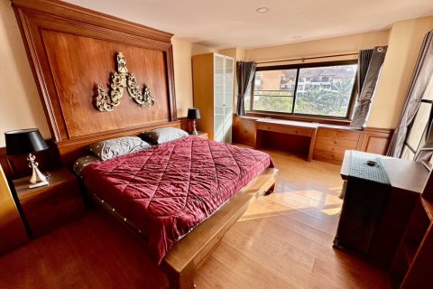 Condo on Jomtien Beach, Pattaya, Thailand, 2 bedrooms  № 242427 - photo 5