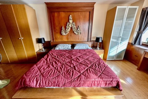 Condo on Jomtien Beach, Pattaya, Thailand, 2 bedrooms  № 242427 - photo 11
