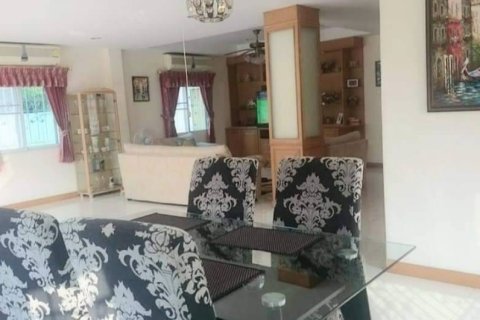 Haus in Pattaya, Thailand 3 Schlafzimmer № 243171 - Foto 7