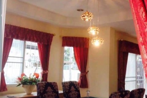 Haus in Pattaya, Thailand 3 Schlafzimmer № 243171 - Foto 16