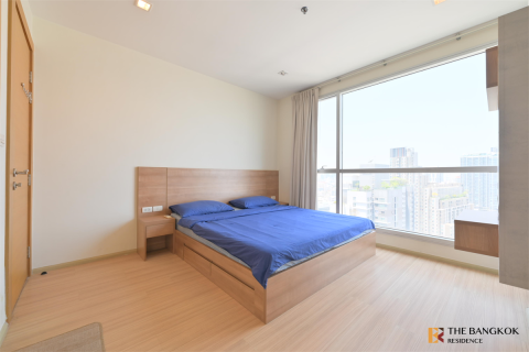 Condo in Bangkok, Thailand, 2 bedrooms  № 247090