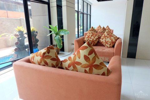 Condo in Pattaya, Thailand, 2 bedrooms № 242286 - photo 21
