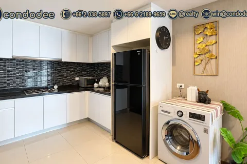 Кондоминиум с 2 спальнями в Хуай Кванге, Бангкок, Таиланд № 201104 - фото 3