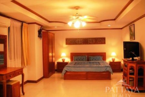 Condominio de 1 dormitorio en Pattaya, Tailandia № 242714 - foto 2