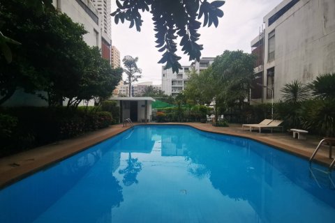 คอนโดมิเนียมในวัฒนา, กรุงเทพฯ, ประเทศไทย, 2 ห้องนอน № 244872