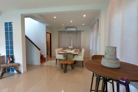 Casa de 3 dormitorios en Chiang Mai, Tailandia № 244825 - foto 5