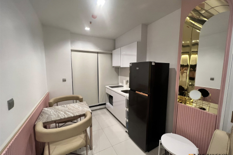 Eigentumswohnung in Bangkok, Thailand, 1 Schlafzimmer № 186869 - Foto 2