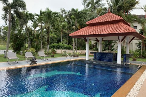 Casa de 4 dormitorios en Bang Tao, Tailandia № 125601 - foto 3