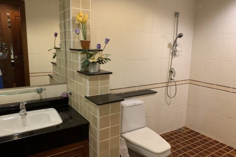 Casa de 4 dormitorios en Bang Tao, Tailandia № 125601 - foto 18