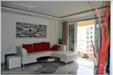 Condominio de 2 dormitorios en Pattaya, Tailandia № 242204 - foto 2