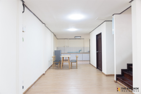Townhouse in Bangkok, Thailand 4 bedrooms № 249904