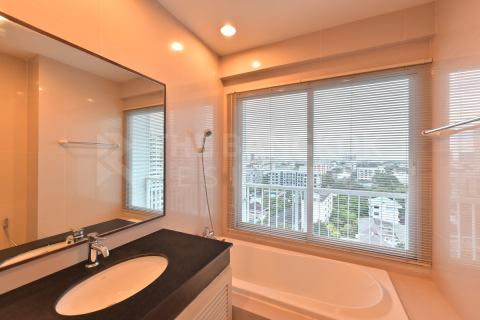 Condominio de 2 dormitorios en Bangkok, Tailandia № 254906 - foto 6