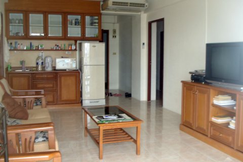 Condominio de 2 dormitorios en Jomtien Beach, Pattaya, Tailandia № 242592 - foto 17