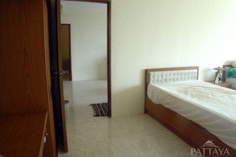 Condominio de 2 dormitorios en Jomtien Beach, Pattaya, Tailandia № 242592 - foto 3