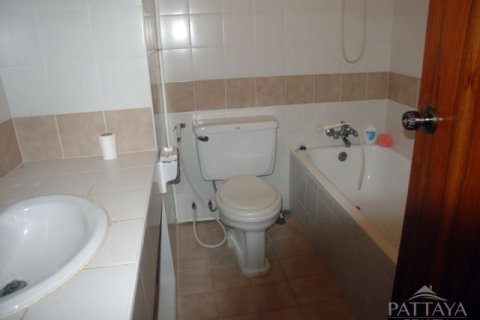 Condominio de 2 dormitorios en Jomtien Beach, Pattaya, Tailandia № 242592 - foto 10