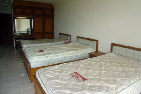 Condominio de 2 dormitorios en Jomtien Beach, Pattaya, Tailandia № 242592 - foto 12