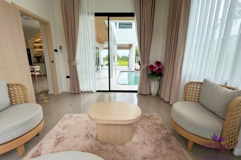 House in Hang Dong, Thailand 4 bedrooms № 241691 - photo 6