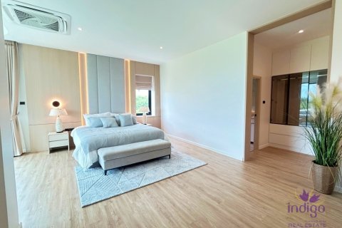 House in Hang Dong, Thailand 4 bedrooms № 241691 - photo 12