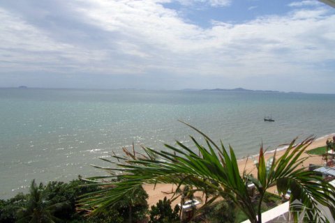 Condominio de 4 dormitorios en Pattaya, Tailandia № 242131 - foto 8