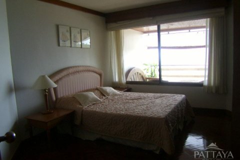 Condominio de 4 dormitorios en Pattaya, Tailandia № 242131