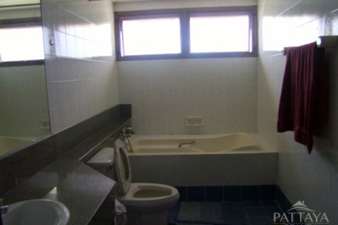 Condominio de 4 dormitorios en Pattaya, Tailandia № 242131 - foto 10