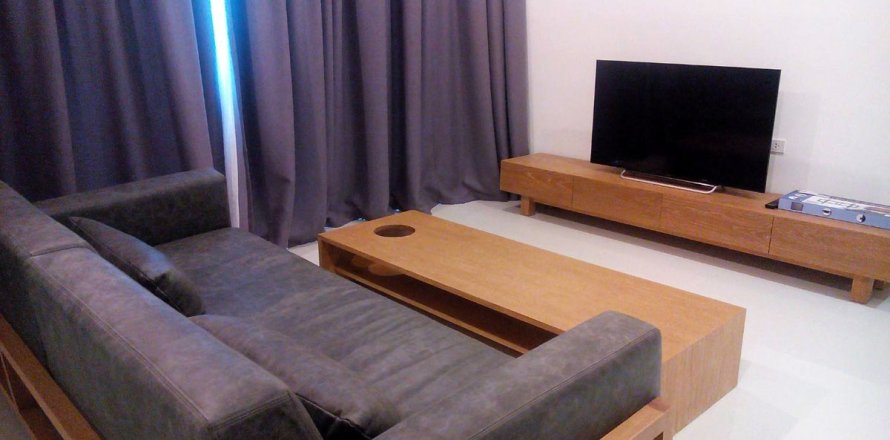 Condominio de 2 dormitorios en Pattaya, Tailandia № 242287