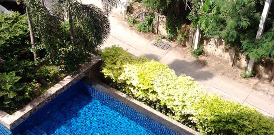 Condo in Pattaya, Thailand, 2 bedrooms  № 242752