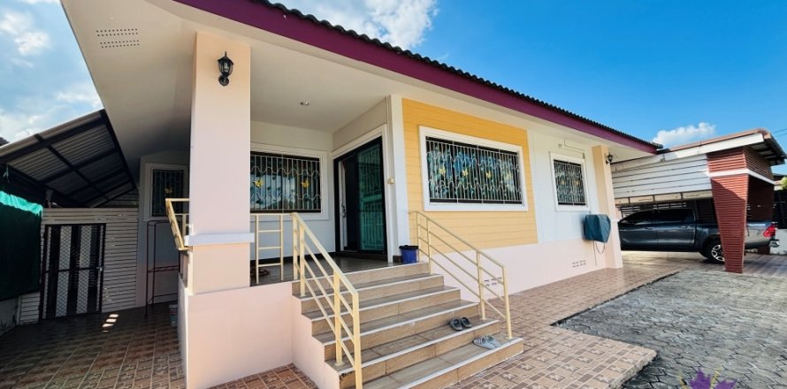 House in Mae Rim, Thailand 3 bedrooms № 241692