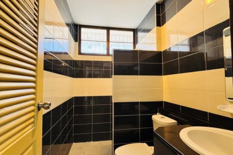 House in Mae Rim, Thailand 3 bedrooms № 241692 - photo 9