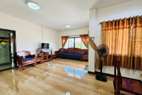 House in Mae Rim, Thailand 3 bedrooms № 241692 - photo 6