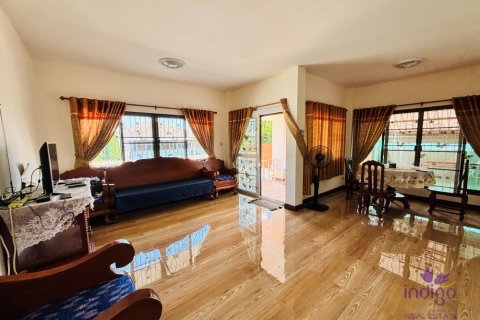 House in Mae Rim, Thailand 3 bedrooms № 241692 - photo 2