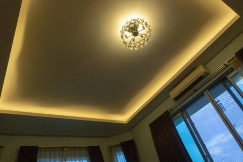 House in Pattaya, Thailand 4 bedrooms № 243193 - photo 29